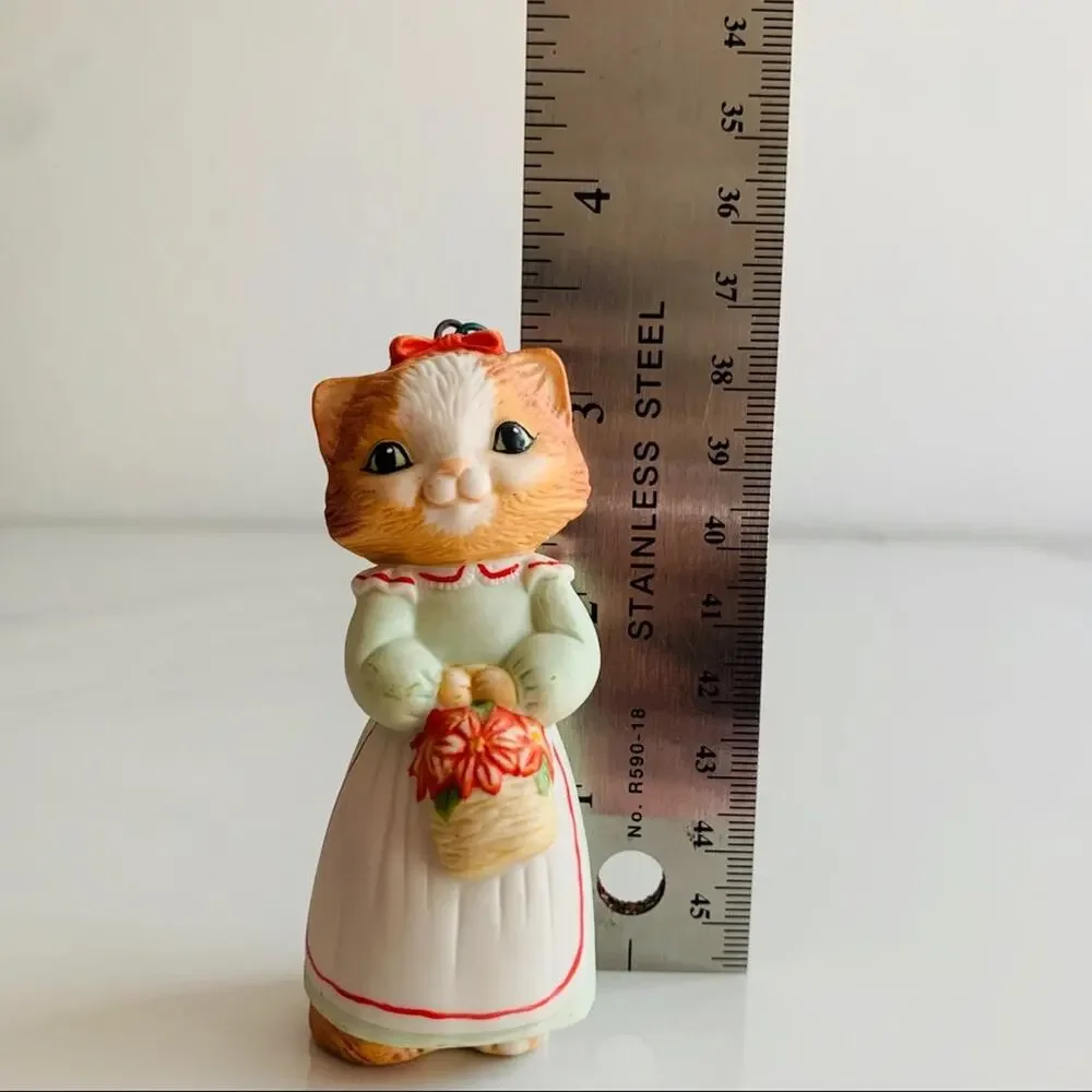 Hallmark 1989 CHRISTMAS KITTY Ornament
